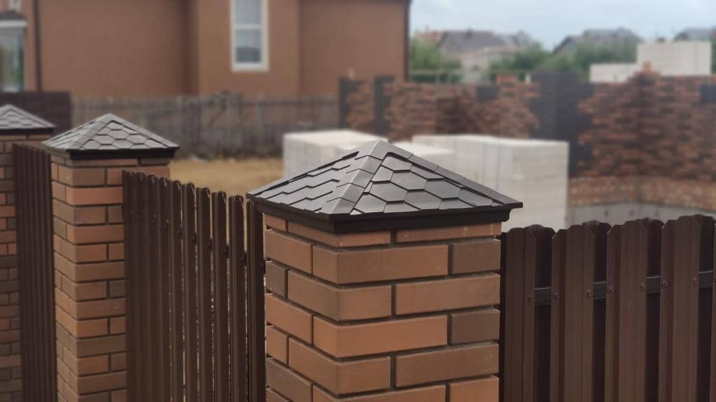 Колпак Zking Эверест Коричневый на столб 1.5х1.5 кирпича (390х390мм) в Подольске фото