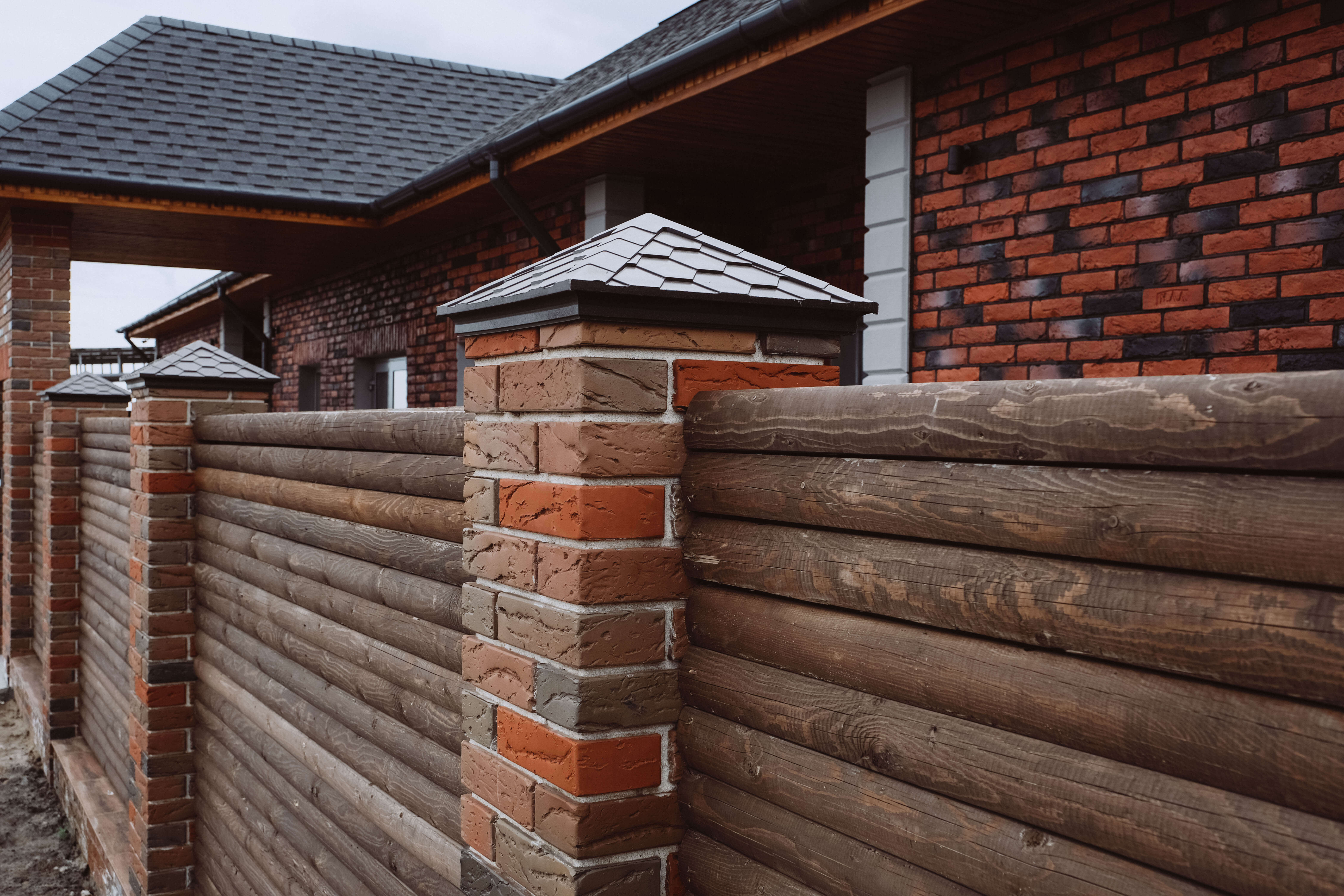 Колпак Zking Эверест Коричневый на столб 1.5х1.5 кирпича (390х390мм) в Подольске фото