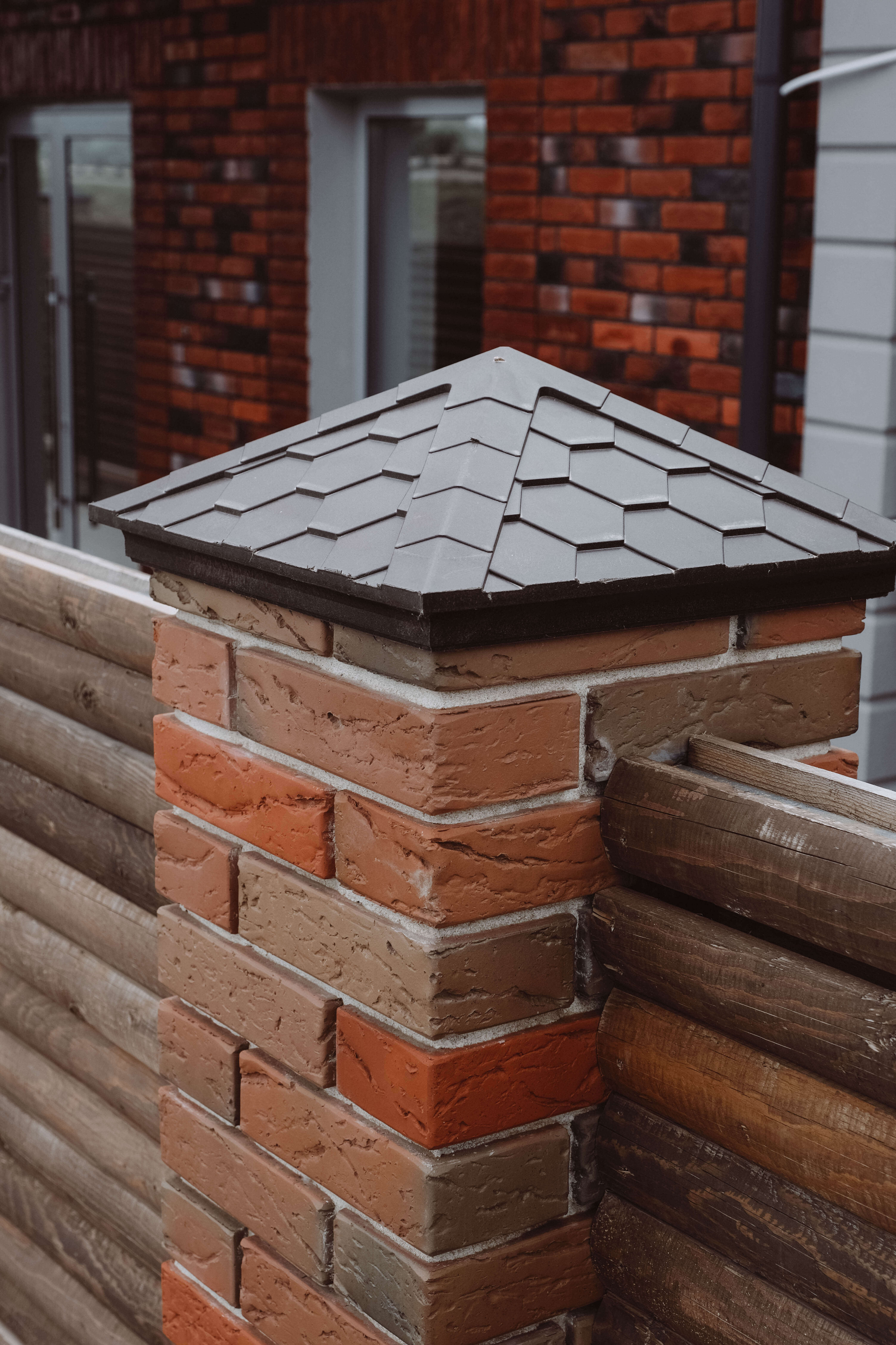 Колпак Zking Эверест Коричневый на столб 1.5х1.5 кирпича (390х390мм) в Подольске фото